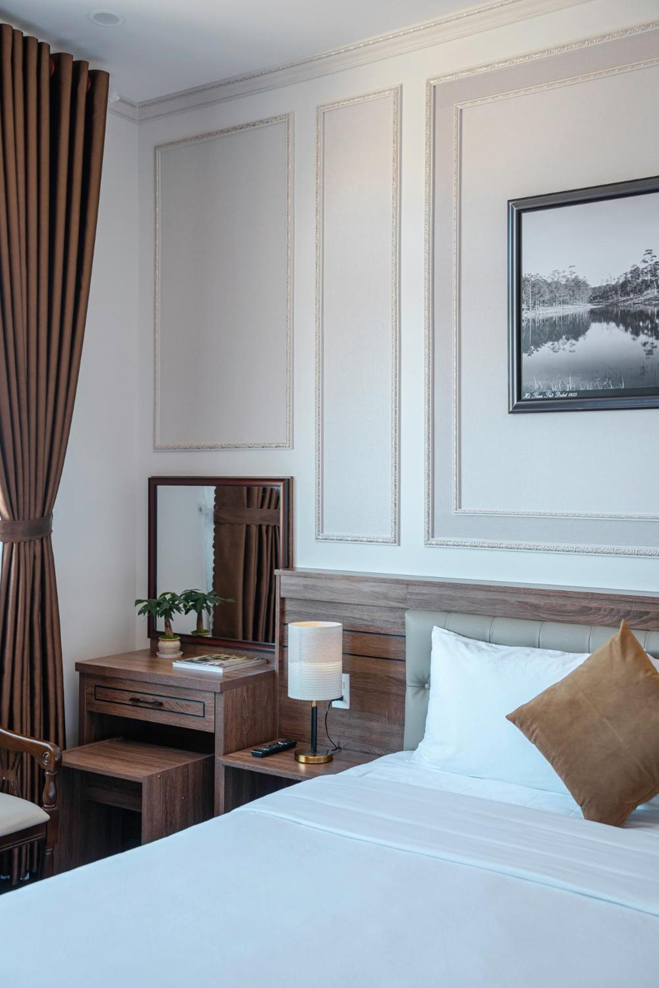 Pine View Hotel Dalat Exterior photo