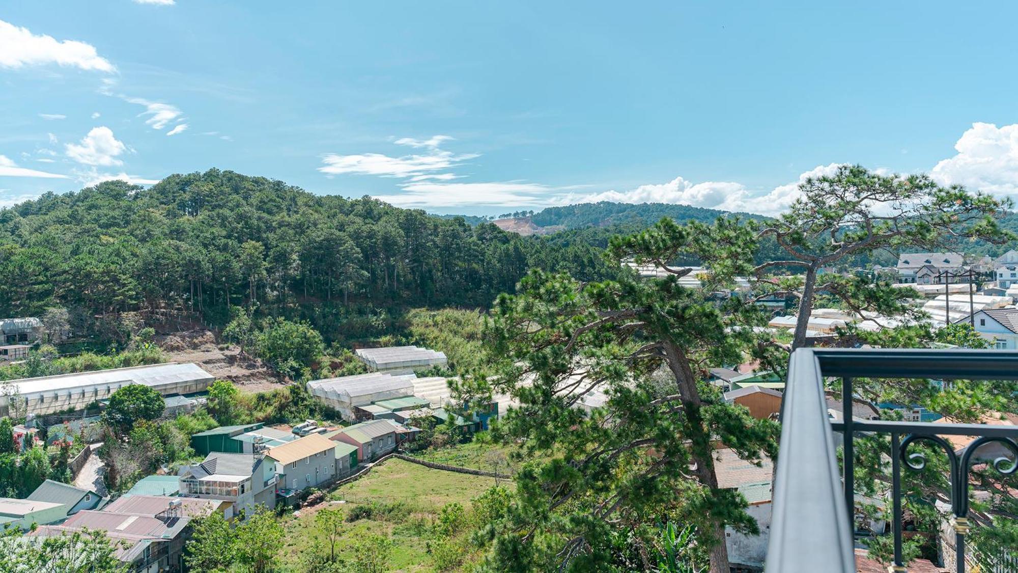 Pine View Hotel Dalat Exterior photo