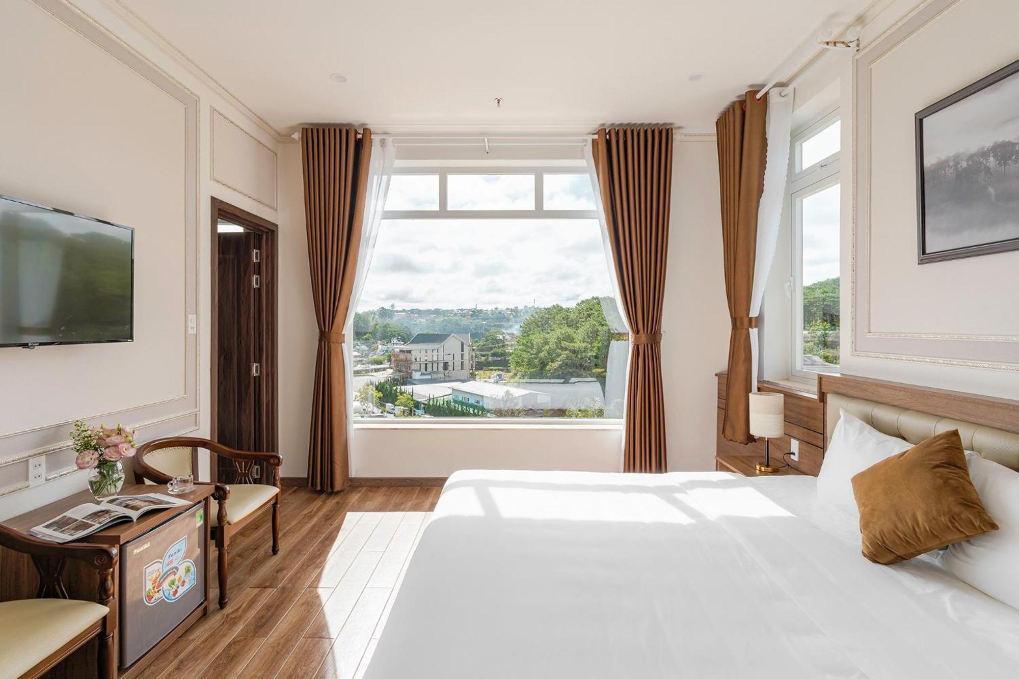 Pine View Hotel Dalat Exterior photo