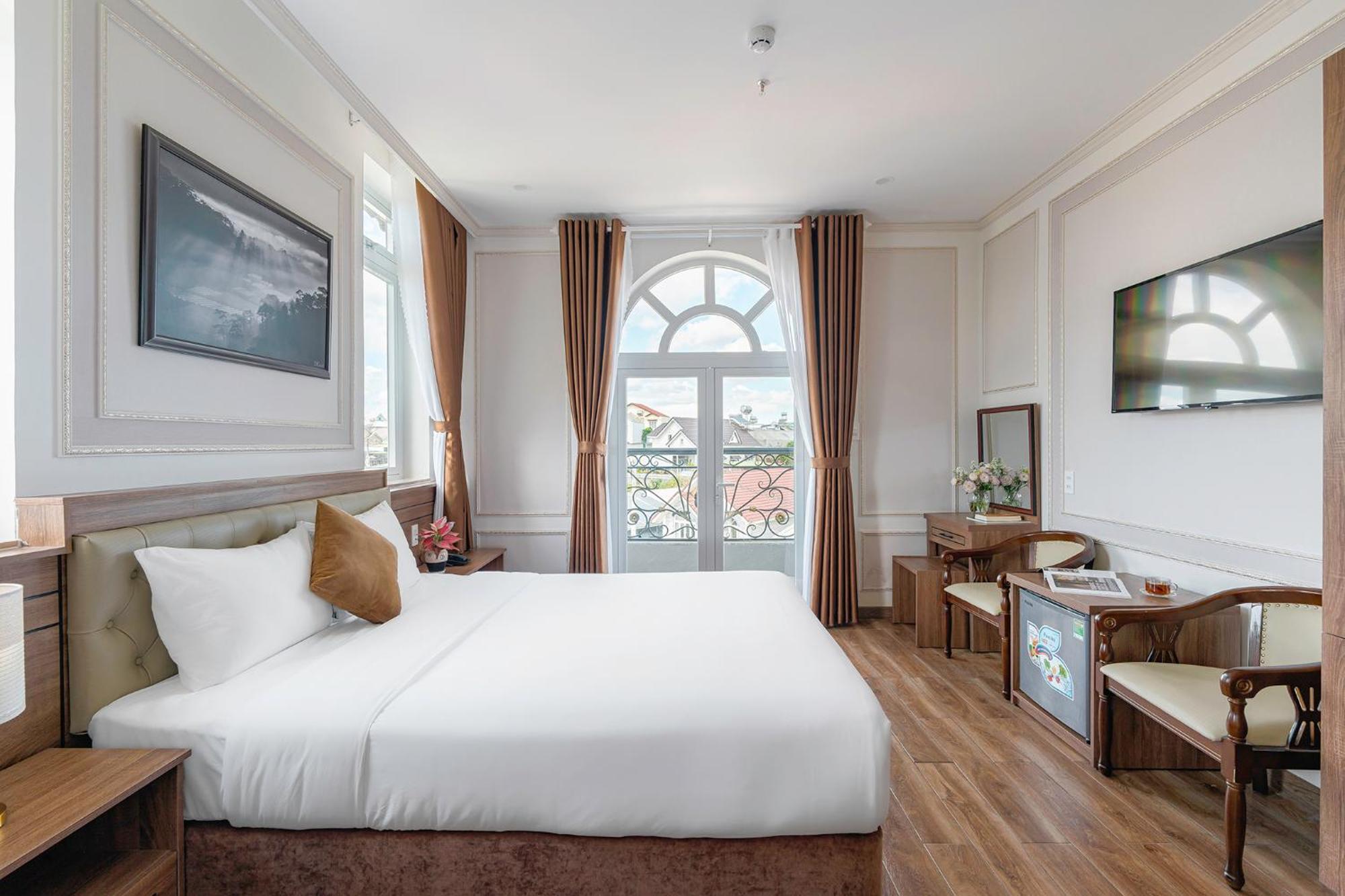 Pine View Hotel Dalat Exterior photo